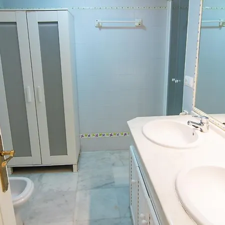 Apartamento La Corrala De Luna *